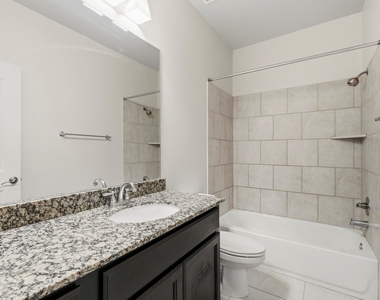 9527 Scanlan Heights Lane - Photo Thumbnail 24