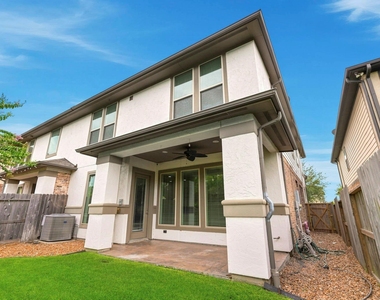 9527 Scanlan Heights Lane - Photo Thumbnail 27