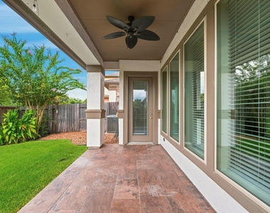 9527 Scanlan Heights Lane - Photo Thumbnail 28