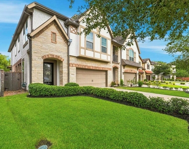 9527 Scanlan Heights Lane - Photo Thumbnail 1
