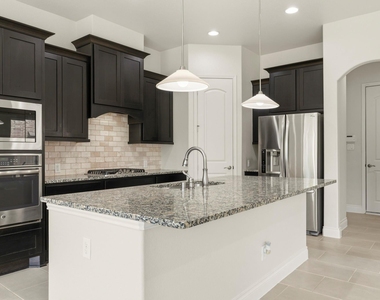 9527 Scanlan Heights Lane - Photo Thumbnail 6