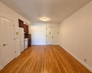 57 Herkimer Street - Photo Thumbnail 3