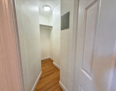 57 Herkimer Street - Photo Thumbnail 4