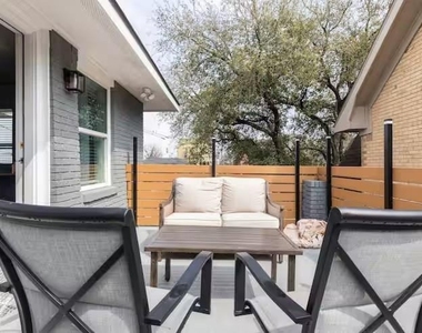2108 Berry Street - Photo Thumbnail 24