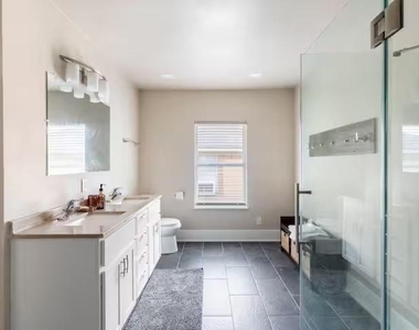 2108 Berry Street - Photo Thumbnail 27