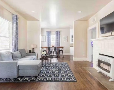2108 Berry Street - Photo Thumbnail 7