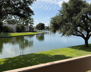 12100 Melville Drive - Photo Thumbnail 8