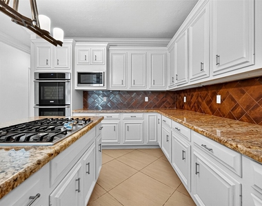 1803 Cottage Landing Lane - Photo Thumbnail 15