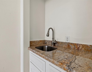 1803 Cottage Landing Lane - Photo Thumbnail 9
