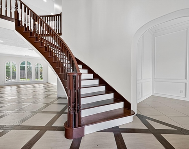 1803 Cottage Landing Lane - Photo Thumbnail 3