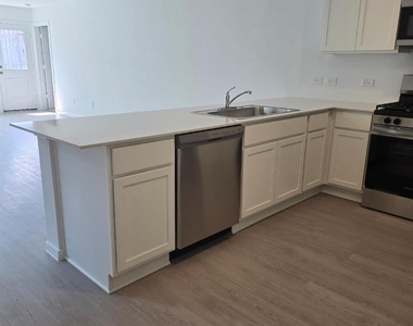 5712 Ivy Crest - Photo Thumbnail 9