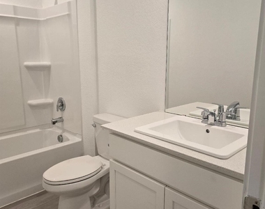 5712 Ivy Crest - Photo Thumbnail 7