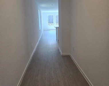 5712 Ivy Crest - Photo Thumbnail 8