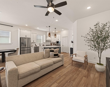 18406 Generous Lane - Photo Thumbnail 14