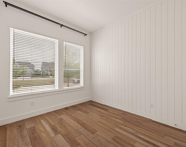 18406 Generous Lane - Photo Thumbnail 22