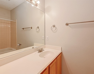 717 Cedarwood - Photo Thumbnail 25