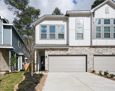 665 Royal Arch Drive - Photo Thumbnail 2