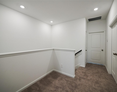 665 Royal Arch Drive - Photo Thumbnail 28