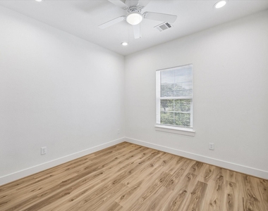 2749 Redrock Street - Photo Thumbnail 20
