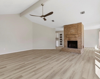 2210 Trail West Street - Photo Thumbnail 4