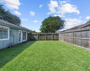 2210 Trail West Street - Photo Thumbnail 31