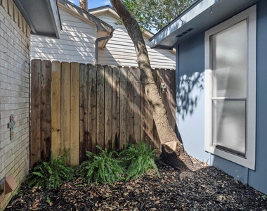 2210 Trail West Street - Photo Thumbnail 13