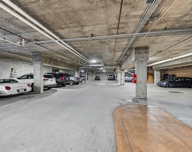 505 Bastrop Street - Photo Thumbnail 21