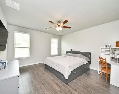 120 Chestnut Run Court - Photo Thumbnail 17