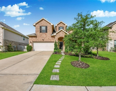 120 Chestnut Run Court - Photo Thumbnail 1