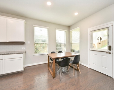 120 Chestnut Run Court - Photo Thumbnail 13