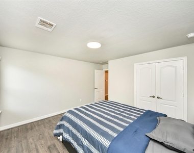 120 Chestnut Run Court - Photo Thumbnail 33