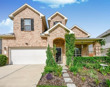 120 Chestnut Run Court - Photo Thumbnail 2