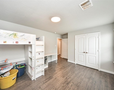 120 Chestnut Run Court - Photo Thumbnail 31