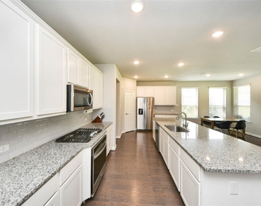 120 Chestnut Run Court - Photo Thumbnail 9