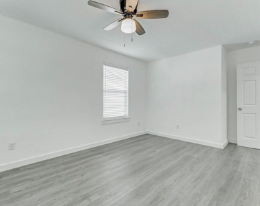 8218 Bigwood Street - Photo Thumbnail 13
