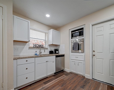 3903 Hermitage Hollow Lane - Photo Thumbnail 14