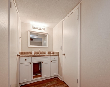 3903 Hermitage Hollow Lane - Photo Thumbnail 36