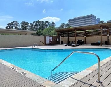 49 Briar Hollow Lane - Photo Thumbnail 26
