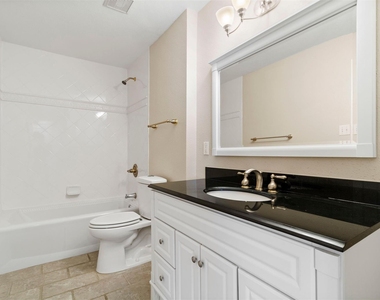 1042 Augusta Drive - Photo Thumbnail 15
