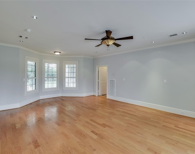 4806 Pine Wood Meadows Lane - Photo Thumbnail 10