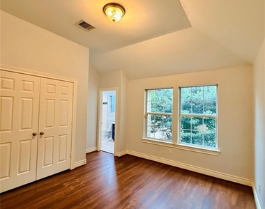 3526 Cline Street - Photo Thumbnail 22