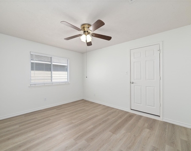 8914 Parlin Ridge Drive - Photo Thumbnail 23