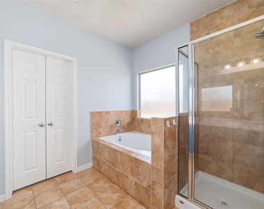 8914 Parlin Ridge Drive - Photo Thumbnail 19