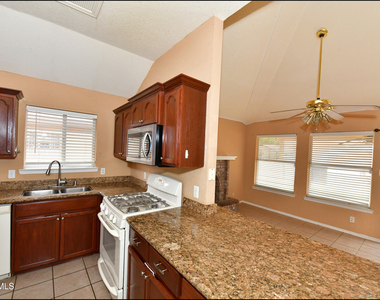 7737 Plaza Azul Road - Photo Thumbnail 10