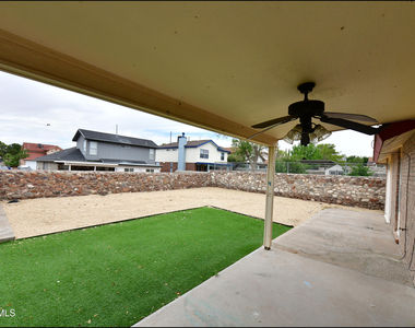 7737 Plaza Azul Road - Photo Thumbnail 33