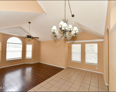 7737 Plaza Azul Road - Photo Thumbnail 7