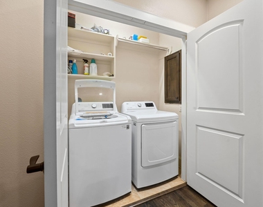 311 Bethje Street - Photo Thumbnail 21