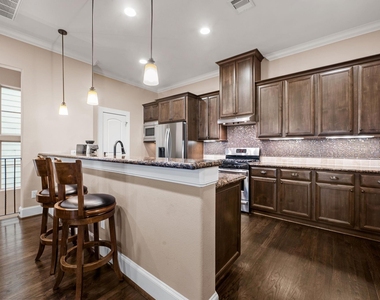 311 Bethje Street - Photo Thumbnail 4