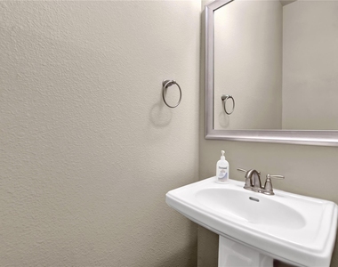 1715 Billfish Boulevard - Photo Thumbnail 18