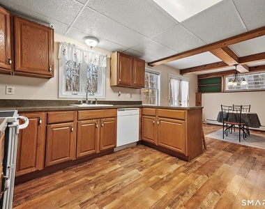 15 Indian Hill Lane - Photo Thumbnail 2